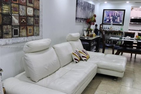 Купить кондоминиум в Авентура, Флорида 1 спальня, 71.16м2, № 2035695 - фото 4