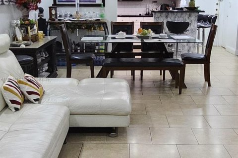 Купить кондоминиум в Авентура, Флорида 1 спальня, 71.16м2, № 2035695 - фото 5