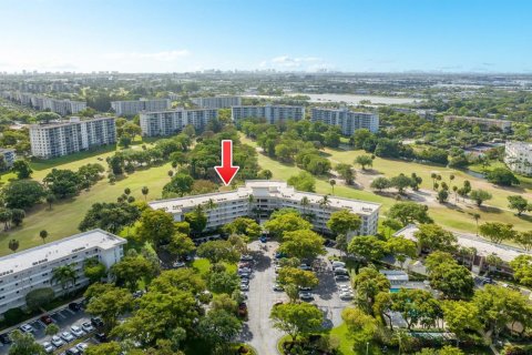 Copropriété à vendre à Pompano Beach, Floride: 3 chambres, 139.35 m2 № 2084610 - photo 10