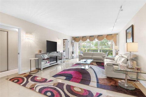 Copropriété à vendre à Pompano Beach, Floride: 3 chambres, 139.35 m2 № 2084610 - photo 2