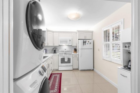 Copropriété à vendre à Pompano Beach, Floride: 3 chambres, 139.35 m2 № 2084610 - photo 23