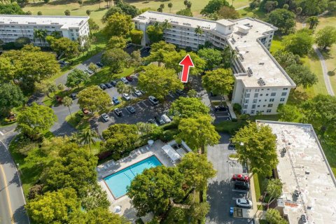 Copropriété à vendre à Pompano Beach, Floride: 3 chambres, 139.35 m2 № 2084610 - photo 12