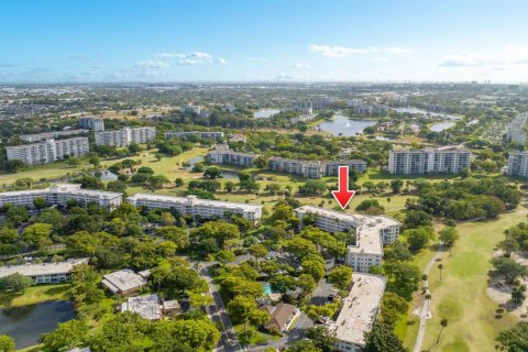 Copropriété à vendre à Pompano Beach, Floride: 3 chambres, 139.35 m2 № 2084610 - photo 13