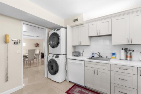 Copropriété à vendre à Pompano Beach, Floride: 3 chambres, 139.35 m2 № 2084610 - photo 25