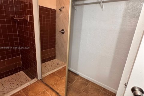 Снять в аренду таунхаус в Мирамар, Флорида 3 спальни, 96.62м2, № 1983086 - фото 7