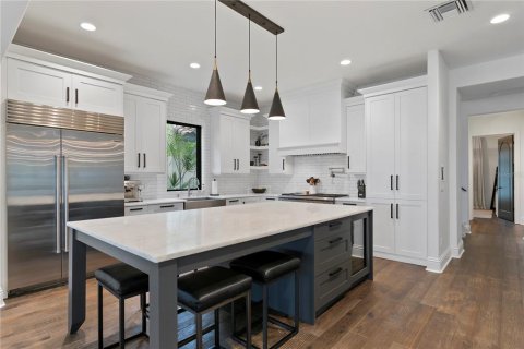 Купить виллу или дом в Тампа, Флорида 4 комнаты, 409.33м2, № 2358714 - фото 15