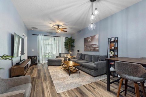 House in Davenport, Florida 2 bedrooms, 129.51 sq.m. № 1778132 - photo 15