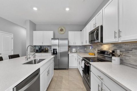 Купить таунхаус в Аполло-Бич, Флорида 7 комнат, 167.41м2, № 2147752 - фото 15