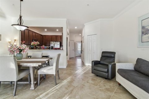 Townhouse in Venice, Florida 3 bedrooms, 181.07 sq.m. № 2092042 - photo 5