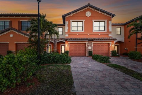 Townhouse in Venice, Florida 3 bedrooms, 181.07 sq.m. № 2092042