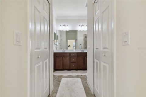 Townhouse in Venice, Florida 3 bedrooms, 181.07 sq.m. № 2092042 - photo 30