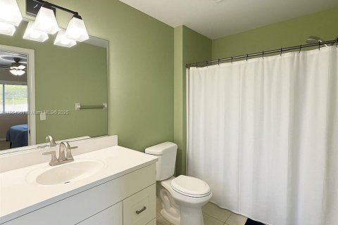 Casa en venta en Cape Coral, Florida, 3 dormitorios № 2021075 - foto 8