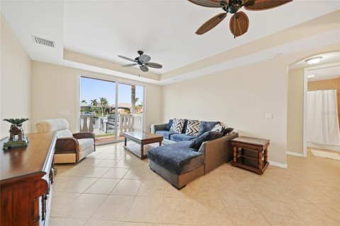 Copropriété à louer à Punta Gorda, Floride: 3 chambres, 132.01 m2 № 2418758 - photo 9