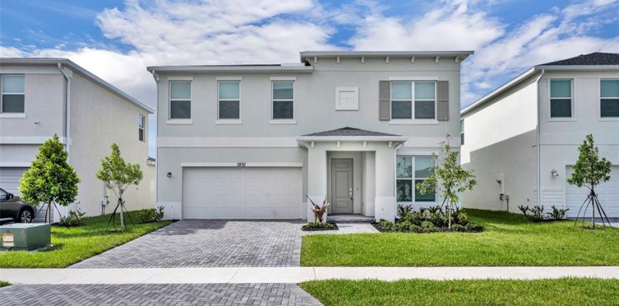 House in Palm Bay, Florida 4 bedrooms, 244.15 sq.m. № 1786065