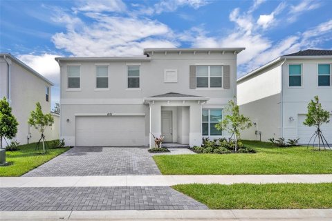 House in Palm Bay, Florida 4 bedrooms, 244.15 sq.m. № 1786065 - photo 3