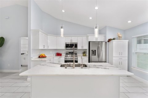 Villa ou maison à vendre à Summerfield, Floride: 3 chambres, 157.93 m2 № 1723534 - photo 8