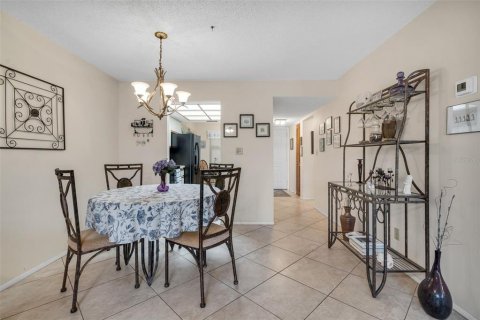 Copropriété à vendre à Saint Petersburg, Floride: 2 chambres, 98.94 m2 № 1558925 - photo 7