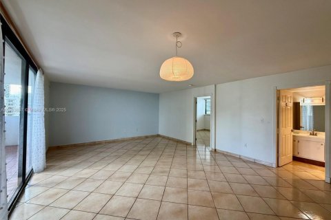 Condominio en alquiler en Miami, Florida, 2 dormitorios, 114.08 m2 № 1968968 - foto 13