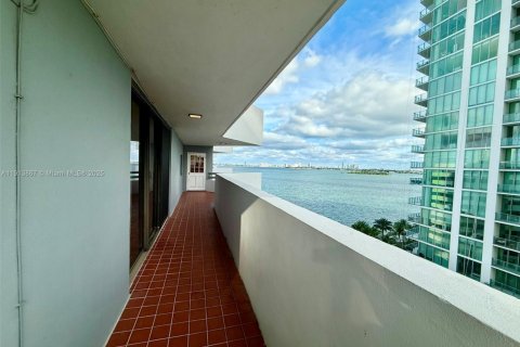 Condominio en alquiler en Miami, Florida, 2 dormitorios, 114.08 m2 № 1968968 - foto 20