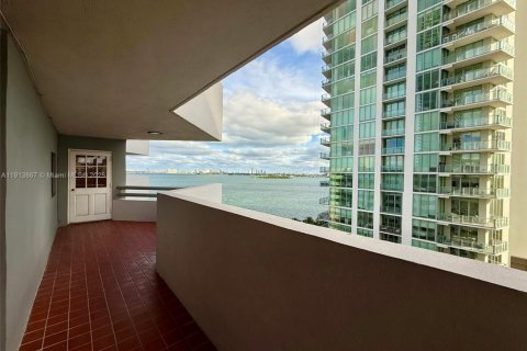 Condominio en alquiler en Miami, Florida, 2 dormitorios, 114.08 m2 № 1968968 - foto 14