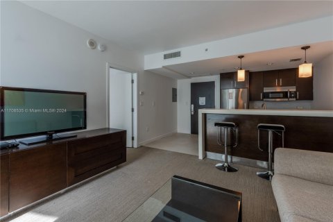 Купить кондоминиум в Санни-Айлс-Бич, Флорида 1 спальня, 62.43м2, № 1984890 - фото 16