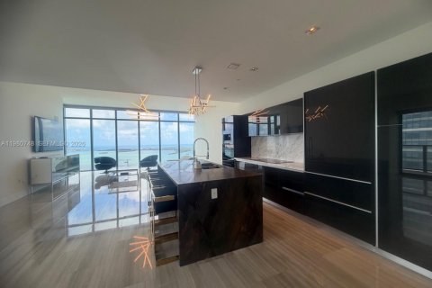 Снять в аренду кондоминиум в Майами, Флорида 3 спальни, 174.47м2, № 2044327 - фото 12