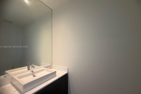Снять в аренду кондоминиум в Майами, Флорида 3 спальни, 174.47м2, № 2044327 - фото 21