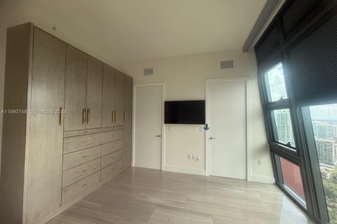 Снять в аренду кондоминиум в Майами, Флорида 3 спальни, 174.47м2, № 2044327 - фото 24