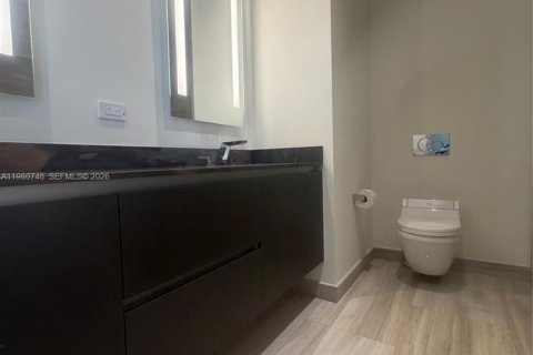 Снять в аренду кондоминиум в Майами, Флорида 3 спальни, 174.47м2, № 2044327 - фото 30