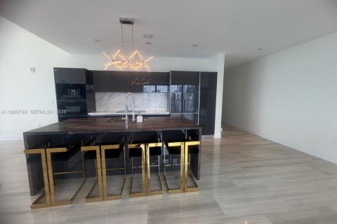 Снять в аренду кондоминиум в Майами, Флорида 3 спальни, 174.47м2, № 2044327 - фото 15