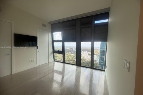 Снять в аренду кондоминиум в Майами, Флорида 3 спальни, 174.47м2, № 2044327 - фото 25