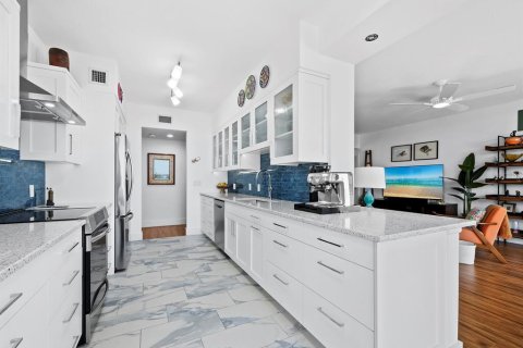 Copropriété à vendre à Sarasota, Floride: 2 chambres, 157.93 m2 № 1518155 - photo 22