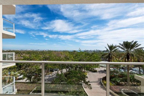 Copropriété à vendre à Sarasota, Floride: 2 chambres, 157.93 m2 № 1518155 - photo 18