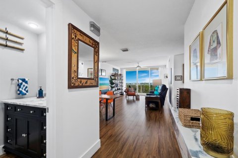 Copropriété à vendre à Sarasota, Floride: 2 chambres, 157.93 m2 № 1518155 - photo 10
