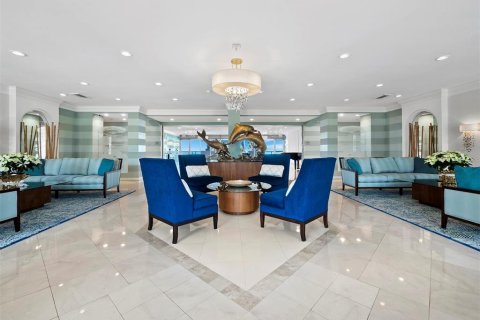 Купить кондоминиум в Сарасота, Флорида 9 комнат, 157.93м2, № 1518155 - фото 3
