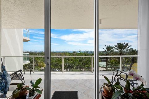 Copropriété à vendre à Sarasota, Floride: 2 chambres, 157.93 m2 № 1518155 - photo 15