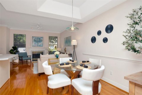 Condominio en venta en Tampa, Florida, 2 dormitorios, 145.39 m2 № 1834870 - foto 10