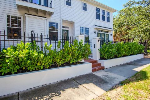 Condominio en venta en Tampa, Florida, 2 dormitorios, 145.39 m2 № 1834870 - foto 30