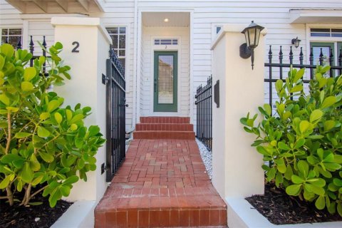 Condominio en venta en Tampa, Florida, 2 dormitorios, 145.39 m2 № 1834870 - foto 2