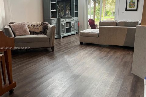 Снять в аренду виллу или дом в Плантация, Флорида 3 спальни, 212.37м2, № 2005895 - фото 4