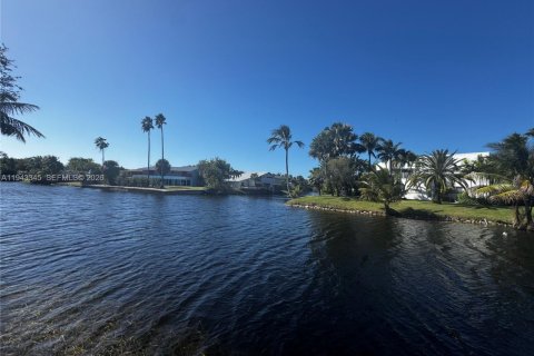 Casa en alquiler en Plantation, Florida, 3 dormitorios, 212.37 m2 № 2005895 - foto 19