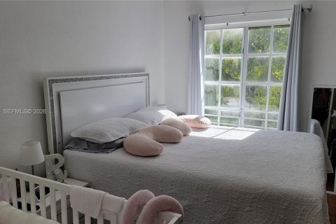 Снять в аренду кондоминиум в Дорал, Флорида 1 спальня, 75.25м2, № 1998661 - фото 6