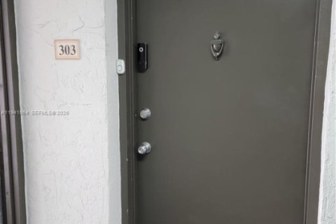 Снять в аренду кондоминиум в Дорал, Флорида 1 спальня, 75.25м2, № 1998661 - фото 2