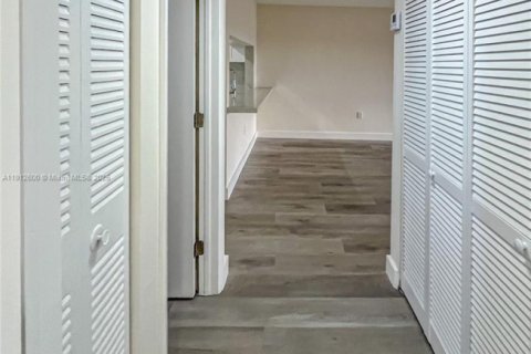 Copropriété à vendre à Miami, Floride: 2 chambres, 89 m2 № 1969233 - photo 17