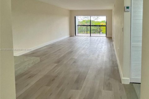 Copropriété à vendre à Miami, Floride: 2 chambres, 89 m2 № 1969233 - photo 19