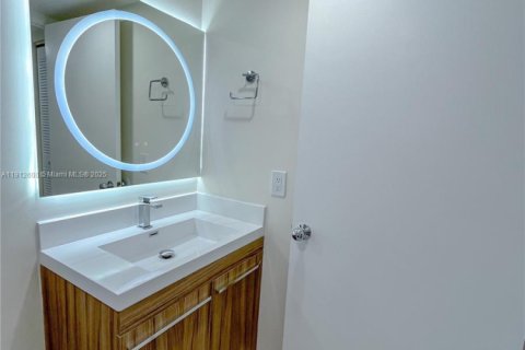 Copropriété à vendre à Miami, Floride: 2 chambres, 89 m2 № 1969233 - photo 15