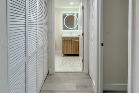 Copropriété à vendre à Miami, Floride: 2 chambres, 89 m2 № 1969233 - photo 14