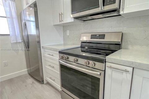 Copropriété à vendre à Miami, Floride: 2 chambres, 89 m2 № 1969233 - photo 10