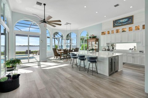 Casa en venta en Port St. Lucie, Florida, 5 dormitorios, 448.25 m2 № 2081640 - foto 5