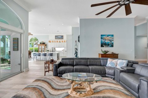 Casa en venta en Port St. Lucie, Florida, 5 dormitorios, 448.25 m2 № 2081640 - foto 10
